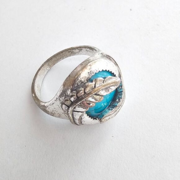 Silver Tone Turquoise Simulant Statement Ring Size 8.5 Southwestern Style Boho - Picture 6 of 6